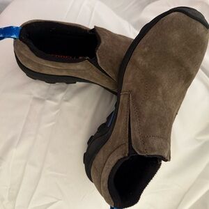 Merrell Womens Size 8 Brown Suede Vibram Slip-On Shoes